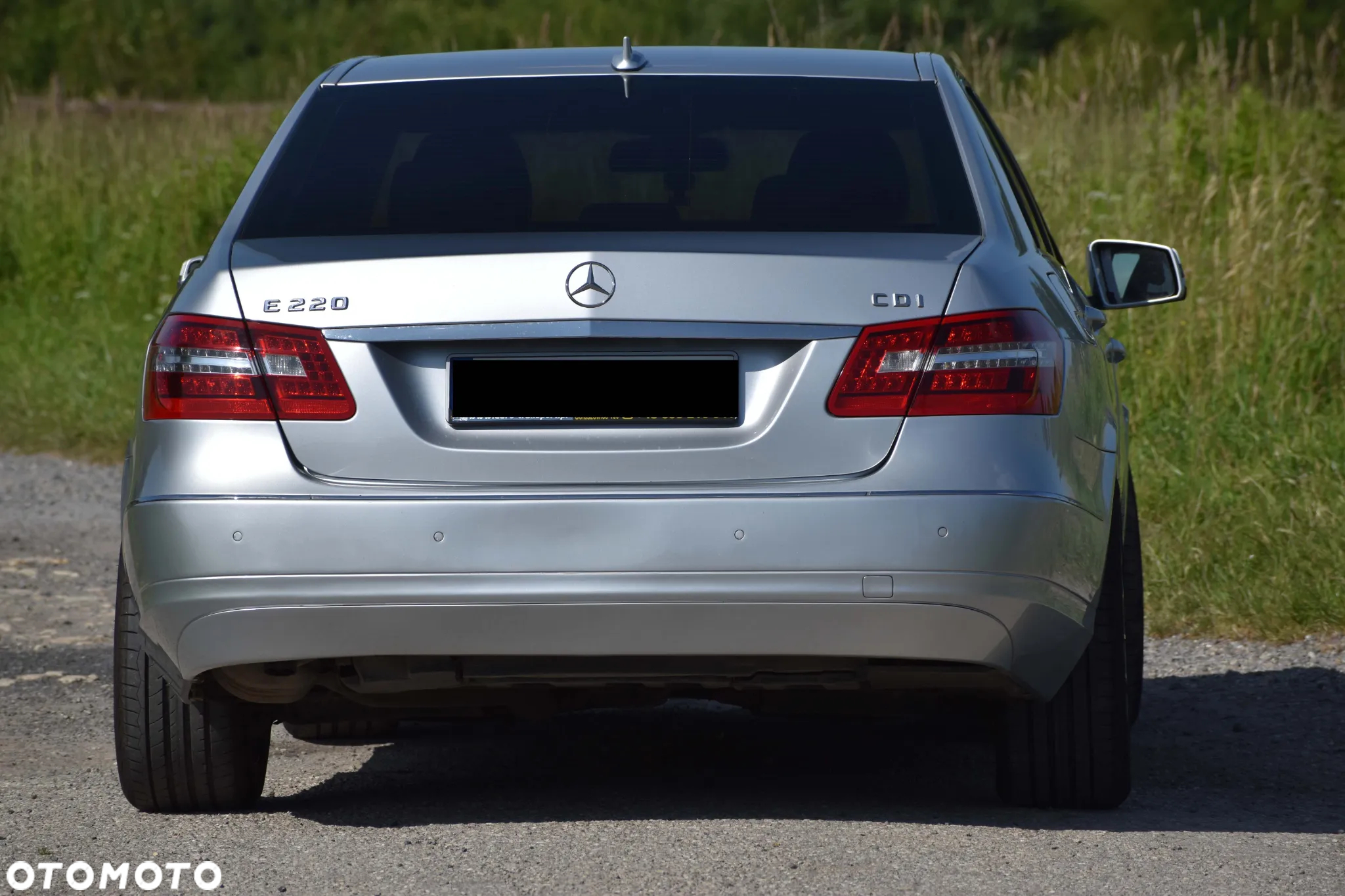 Mercedes-Benz Klasa E 220 CDI BlueEff Avantgarde - 4