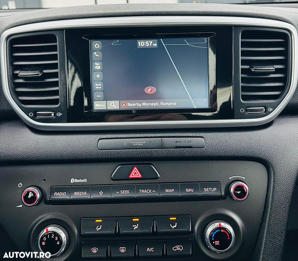 Kia Sportage 1.6 GDI 2WD Attract - 24