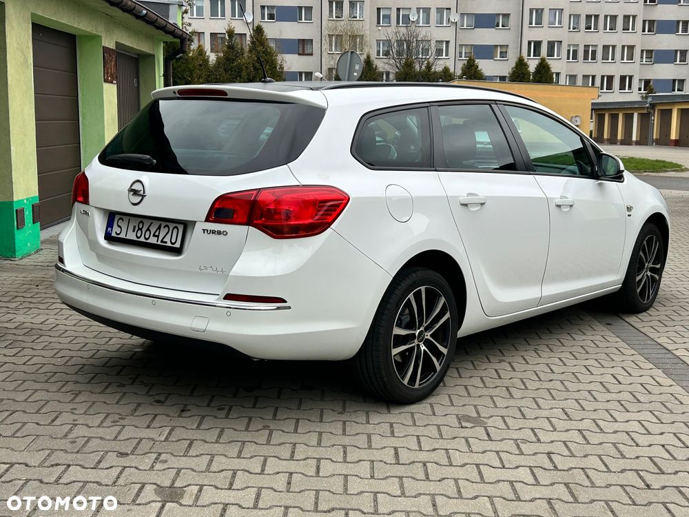 Opel Astra 1.4 Turbo Style - 11
