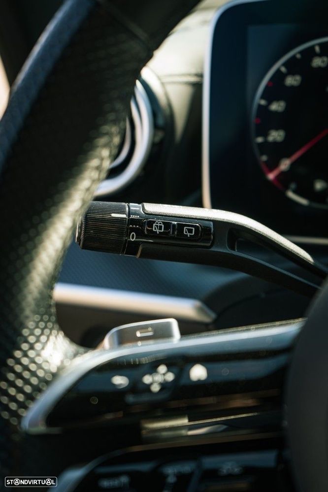 Mercedes-Benz C 300 e AMG Line - 19
