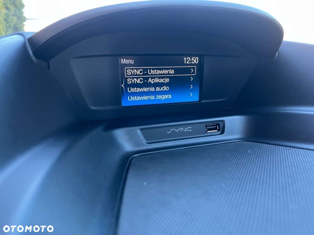 Ford Grand C-MAX - 16