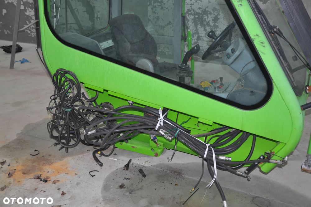 Kabina instalacja elektryczna  Merlo 55.9 50.9 - 5