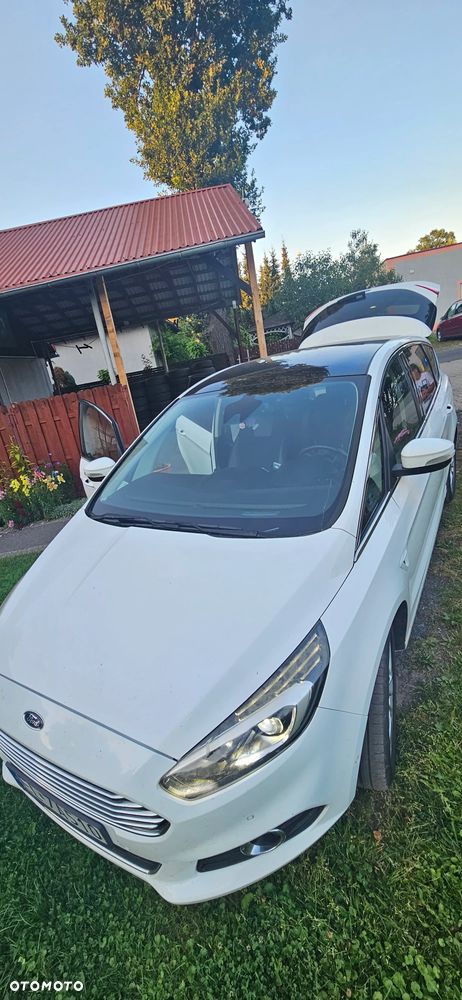 Ford S-Max - 12