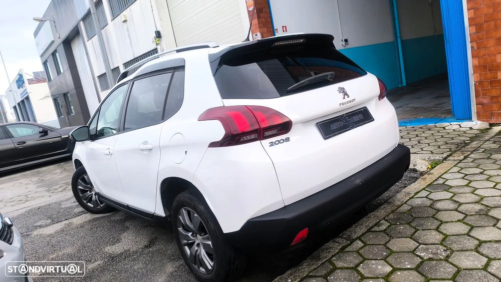 Peugeot 2008 1.6 BlueHDi Style - 6