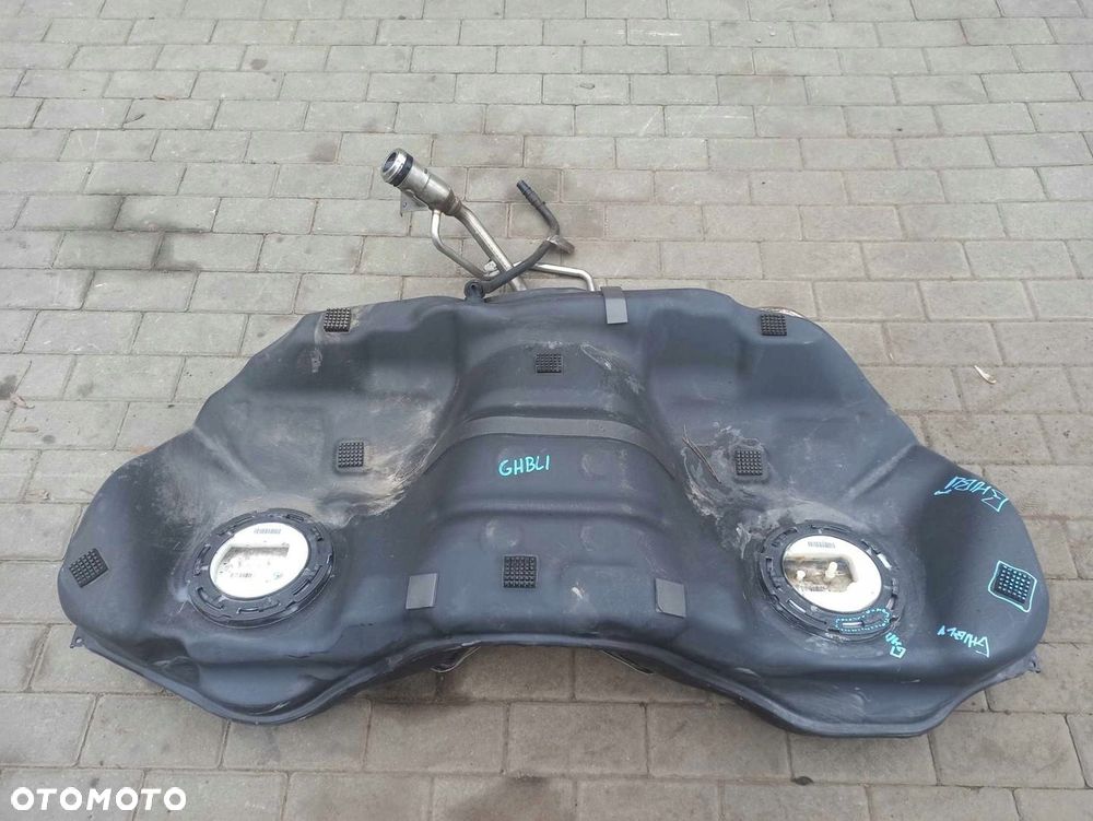 MASERATI GHIBLI ZBIORNIK PALIWA 3.0 BENZYNA POMPA - 1