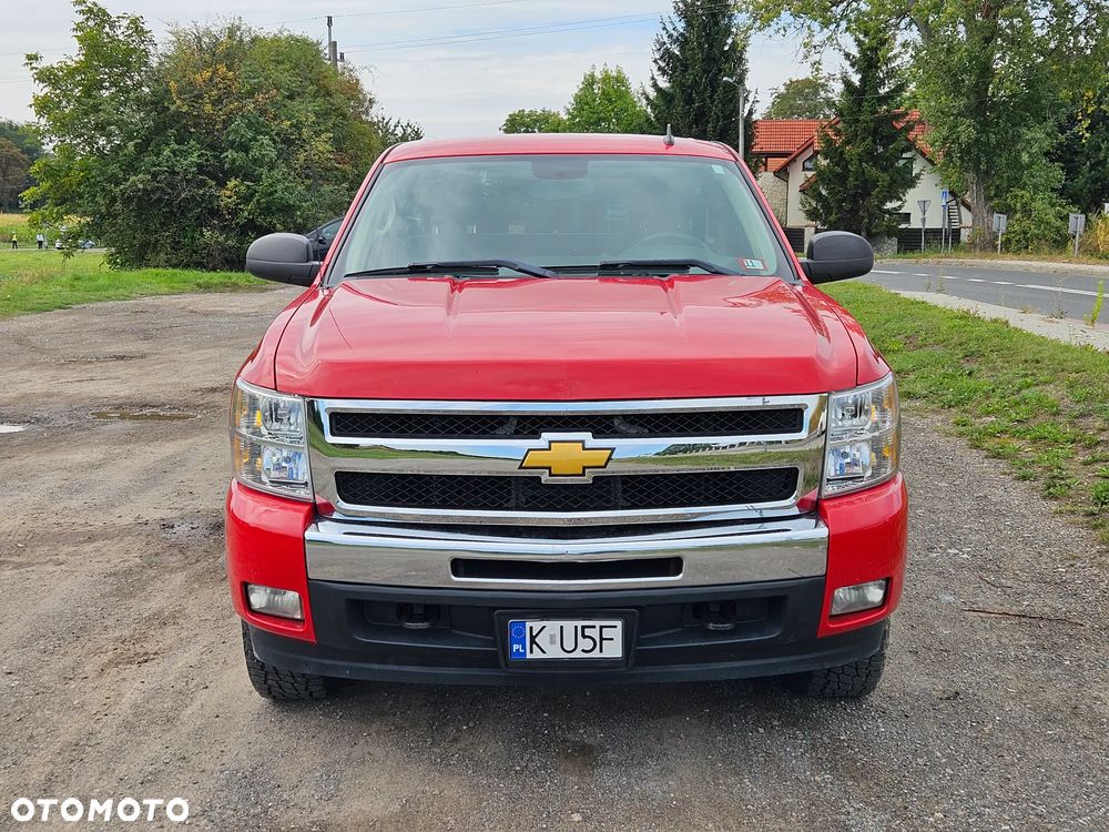Chevrolet Silverado - 3