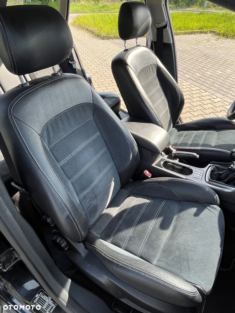 Ford Mondeo 2.0 TDCi Titanium - 19