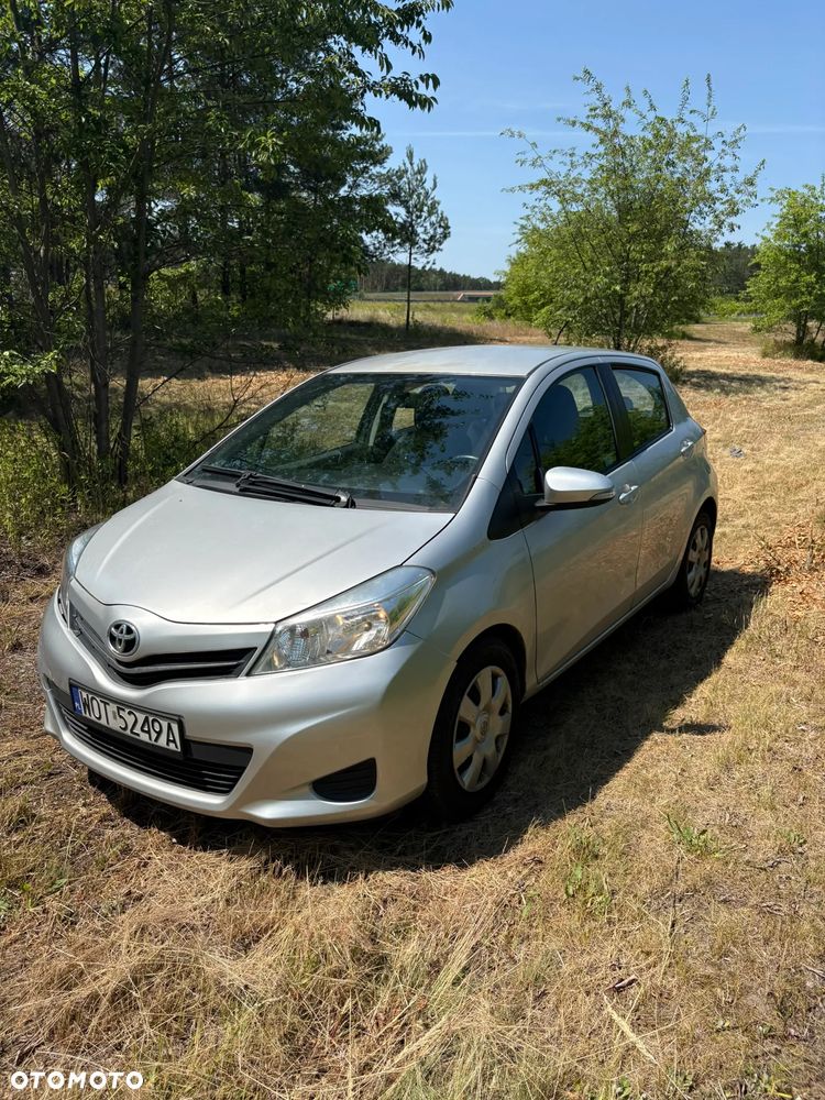 Toyota Yaris 1.0 Sol - 2