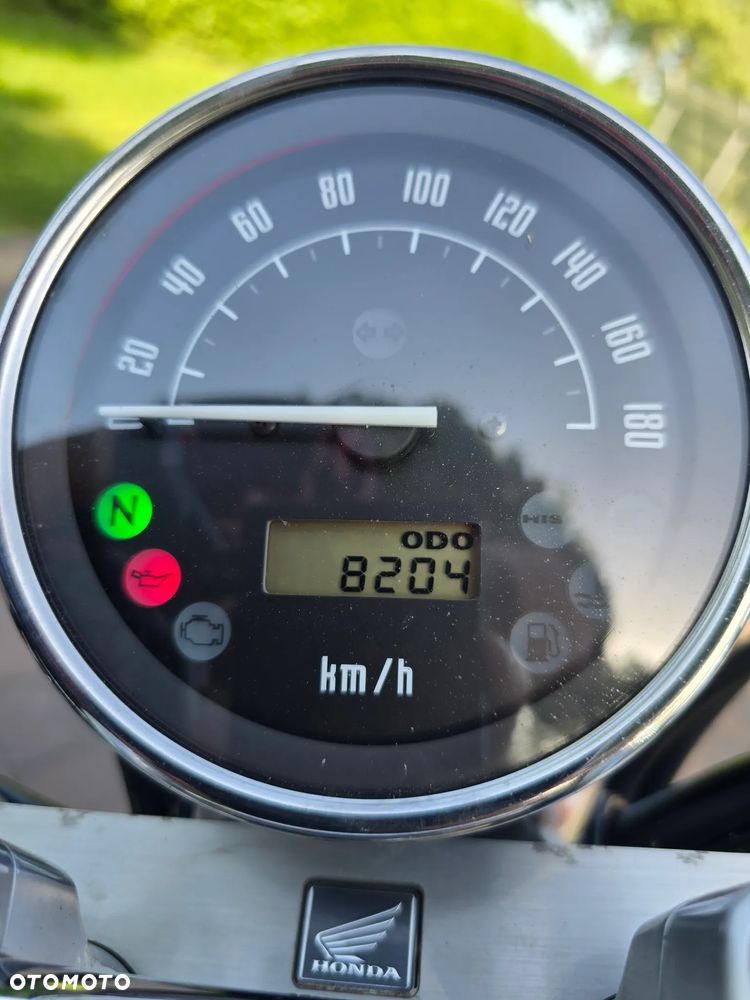 Honda VT - 9