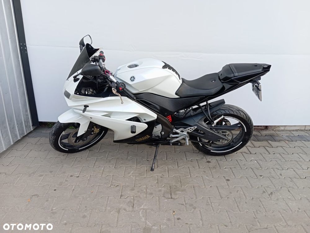 Yamaha YZF - 3