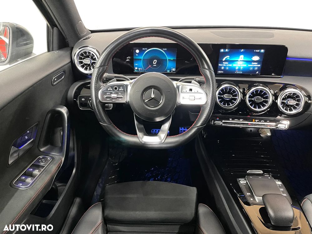 Mercedes-Benz A 220 d Sedan 8G-DCT - 7