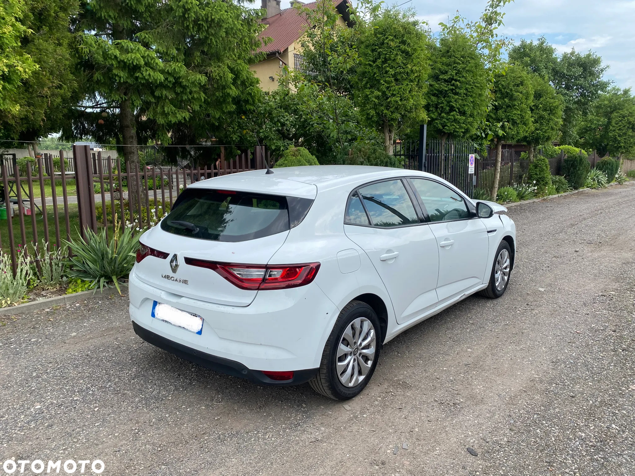 Renault Megane 1.5 Blue dCi Equilibre - 2