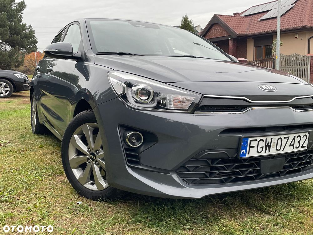 Kia Rio - 15