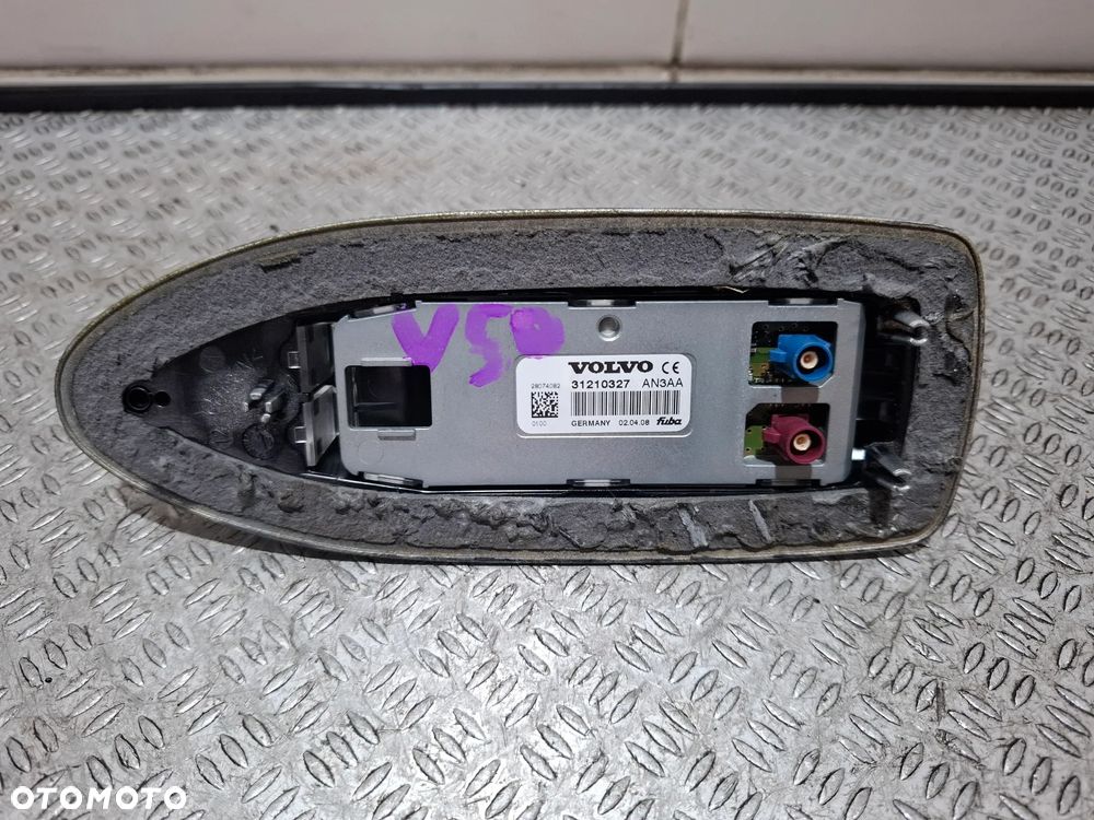 Antena dachowa płetwa Volvo V50 2008 rok nr 31210327 - 4