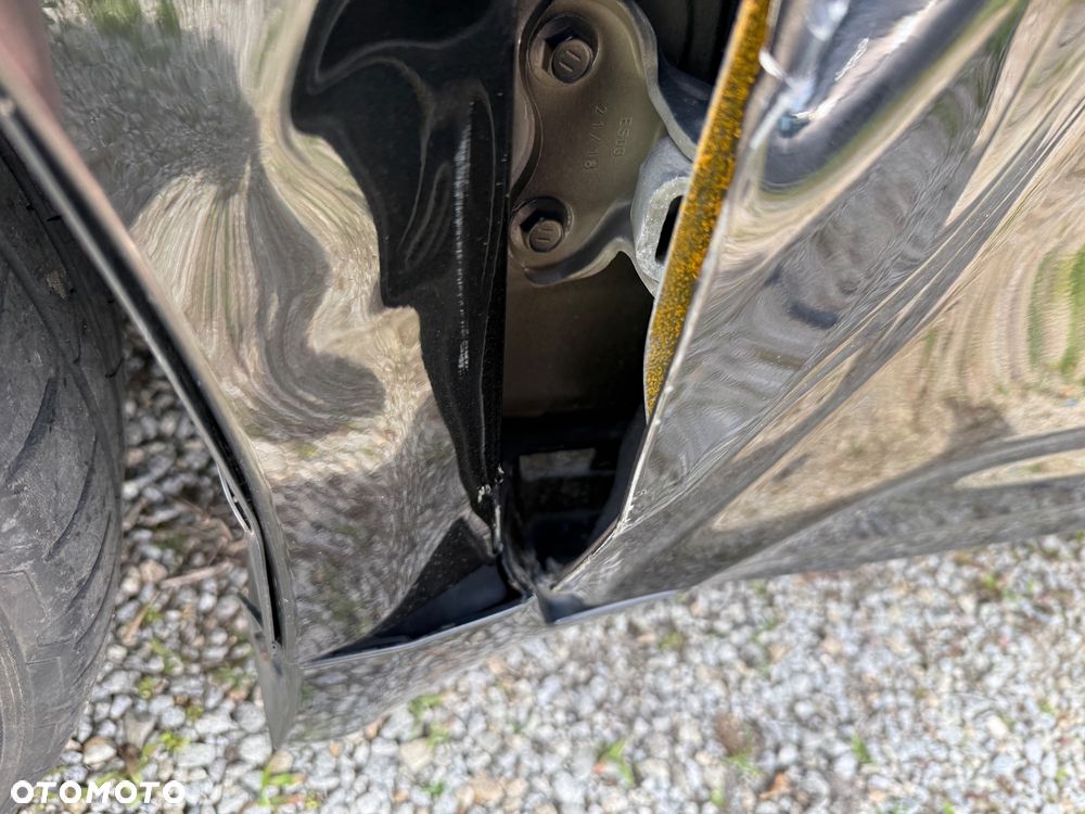 Toyota Avensis 1.8 Premium - 16