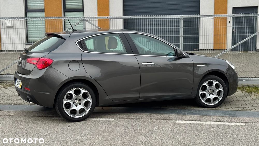 Alfa Romeo Giulietta - 13