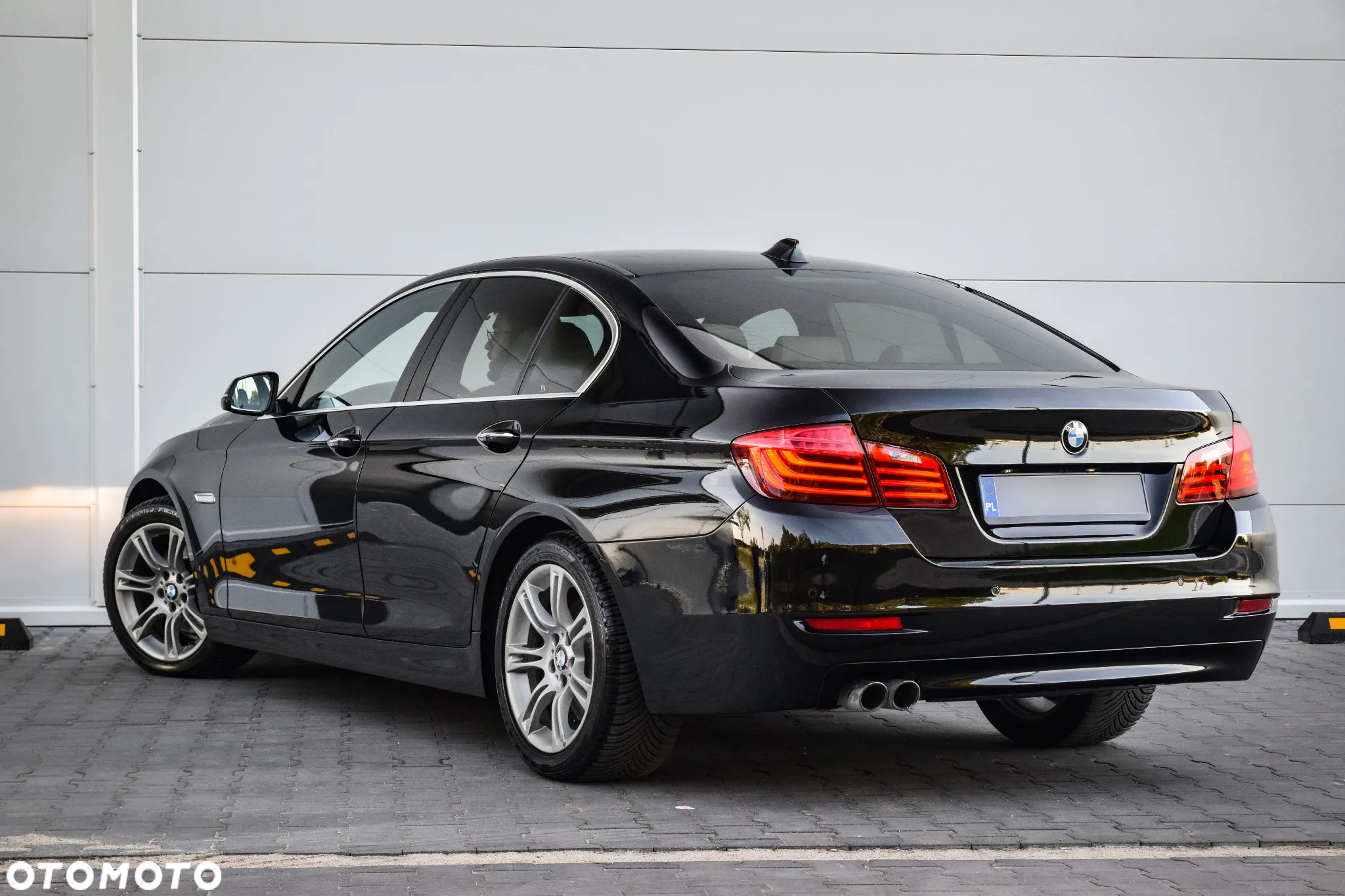 BMW Seria 5 518d Luxury Line sport - 4