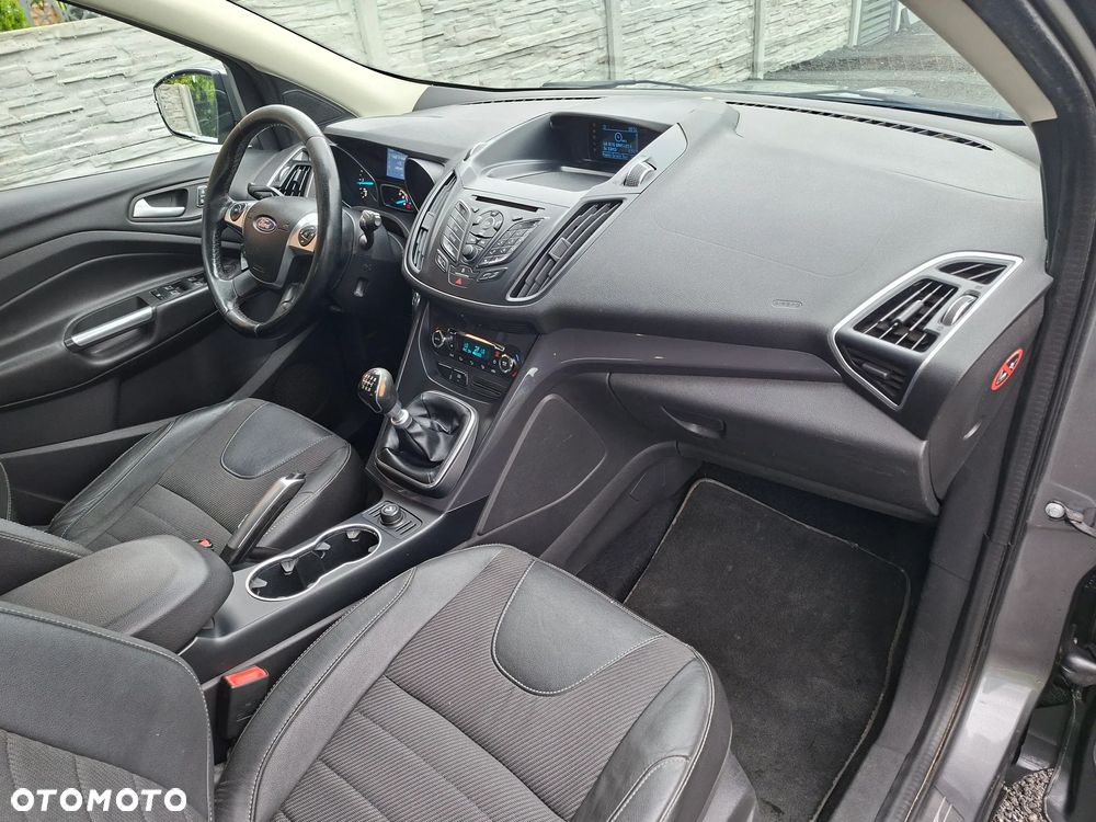 Ford Kuga 2.0 TDCi FWD Titanium - 12