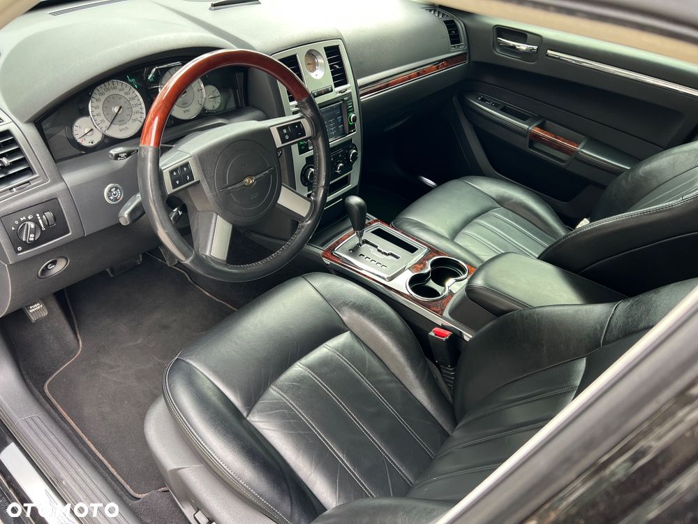 Chrysler 300C - 7