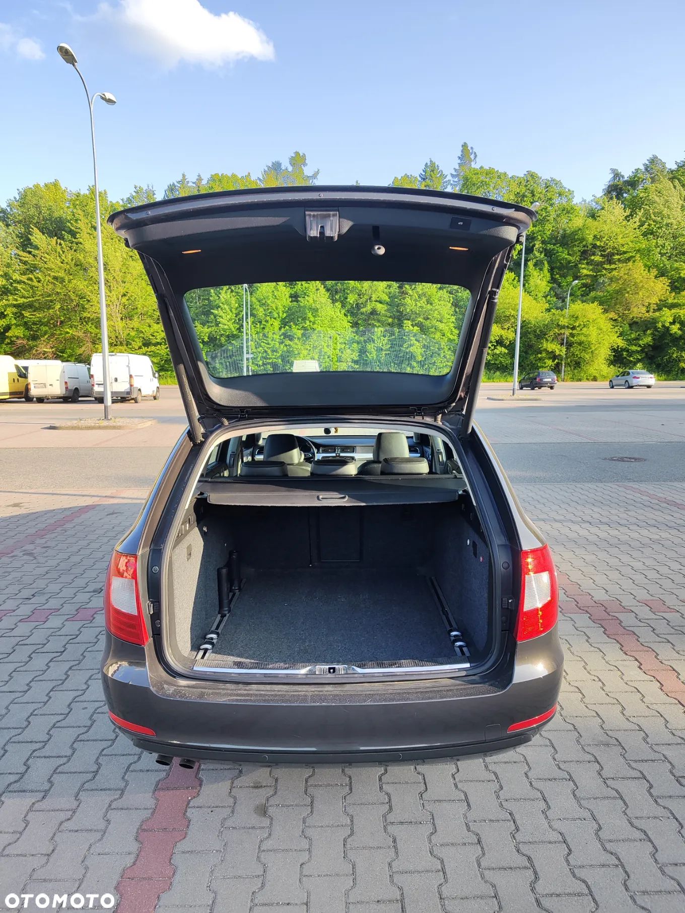Skoda Superb 1.6 TDI GreenLine - 9