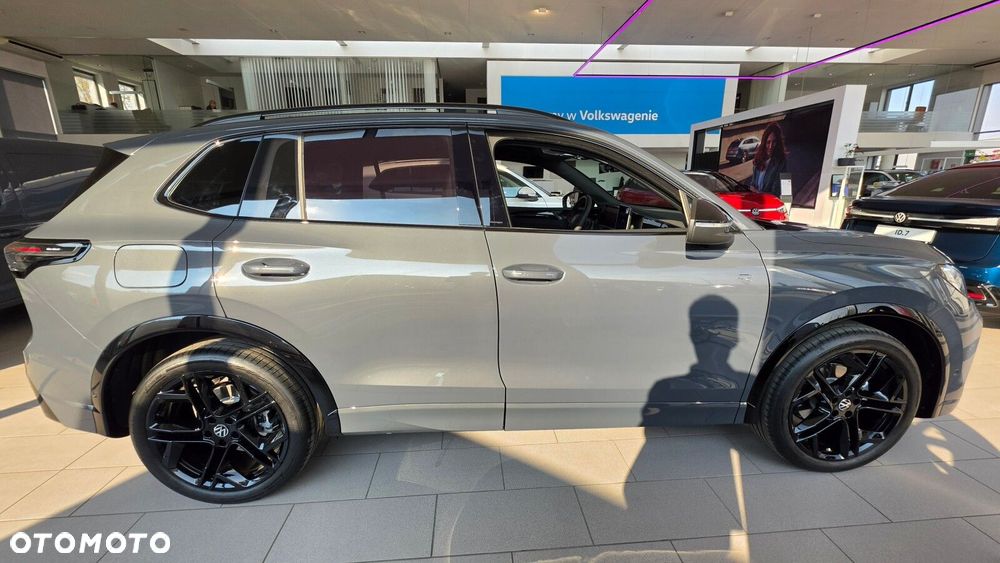 Volkswagen Tiguan - 5