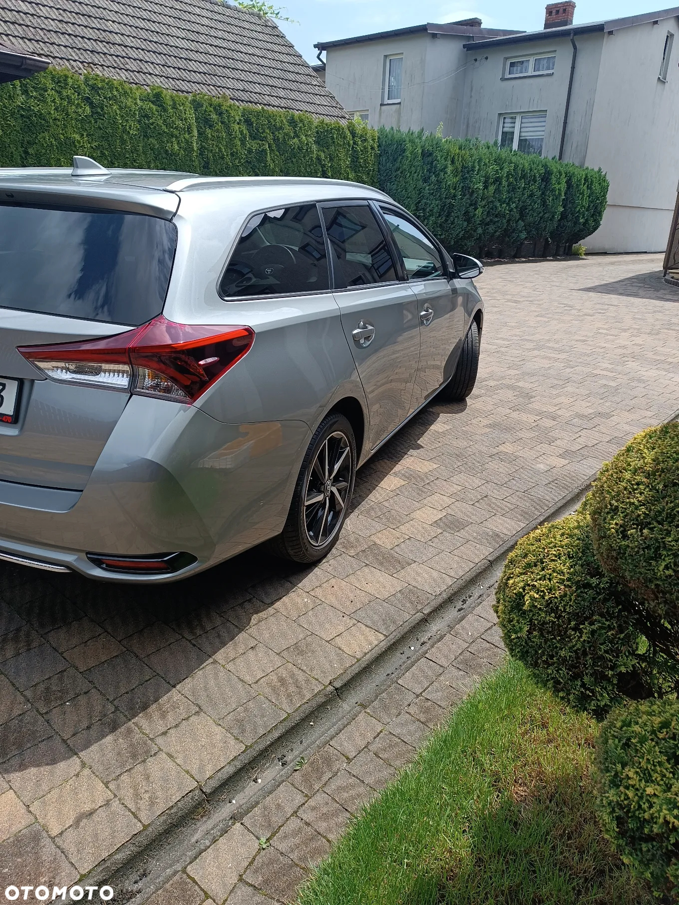 Toyota Auris 1.2 Turbo Team Deutschland - 4