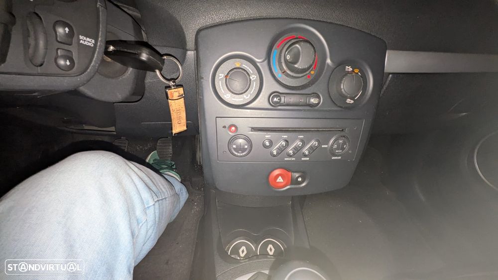 Renault Clio Sport Tourer - 8