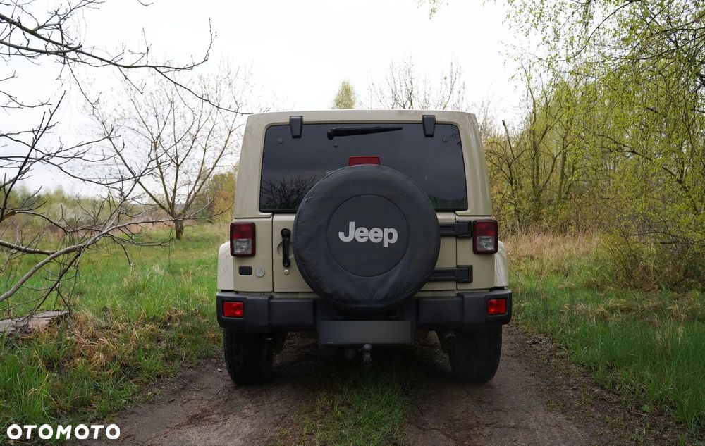 Jeep Wrangler - 12