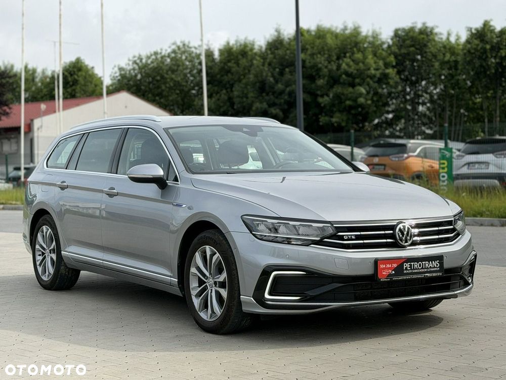 Volkswagen Passat - 14