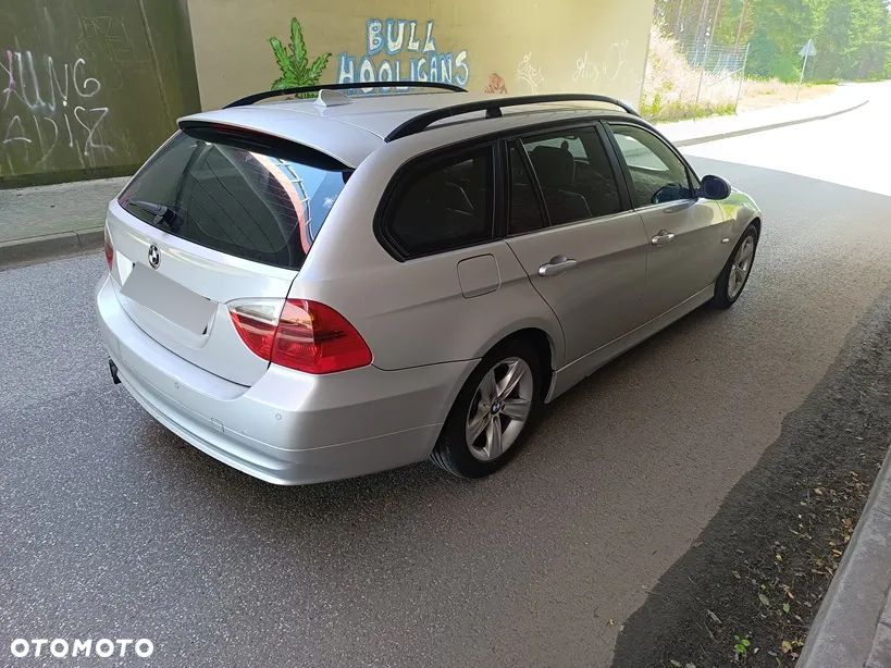 BMW Seria 3 320d - 5