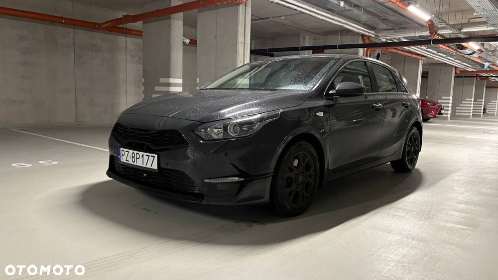 Kia Ceed - 8