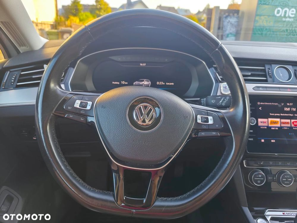 Volkswagen Passat 2.0 TDI Bi-Turbo BMT 4Mot Highline DSG - 39