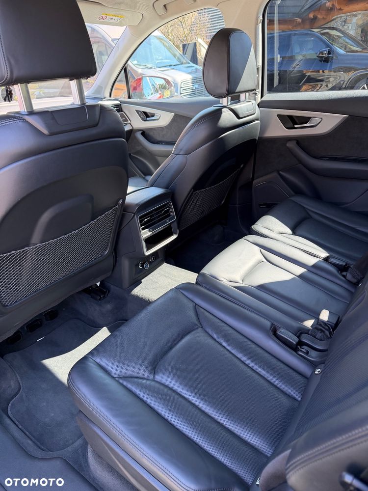 Audi Q7 - 19