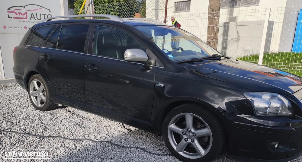 Toyota Avensis SD 2.0 D-4D Sol+P.Multimédia - 3