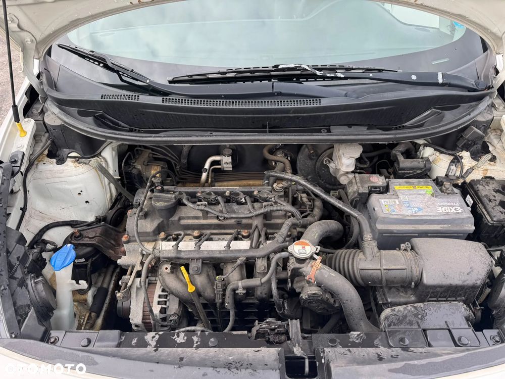Kia Rio - 30