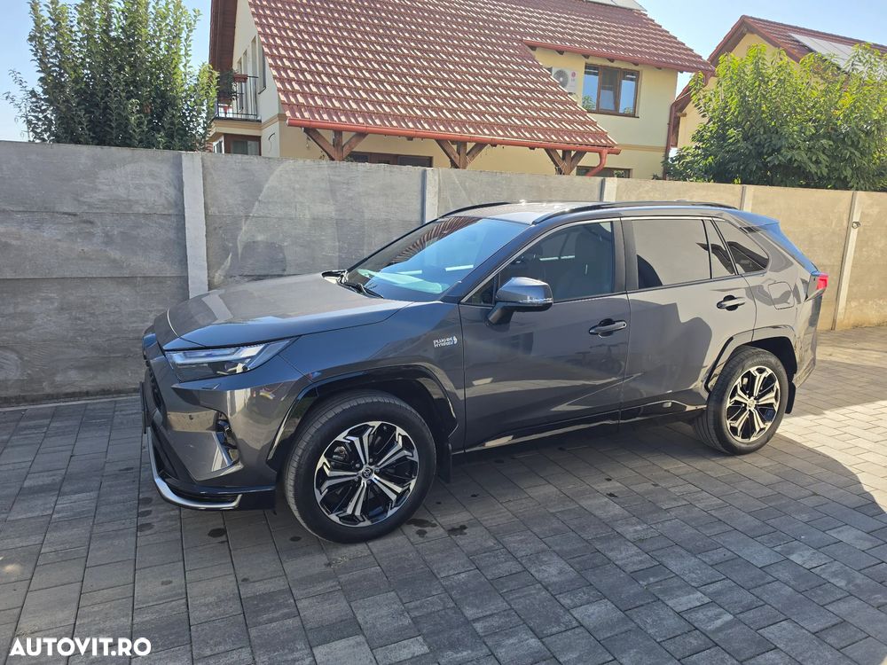 Toyota RAV4 - 1
