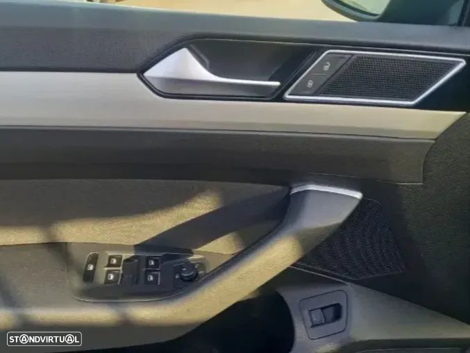 VW Passat Variant 2.0 TDI Confortline - 5