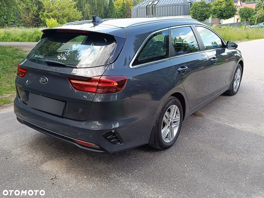 Kia Ceed 1.6 CRDi SCR L Business Line - 4