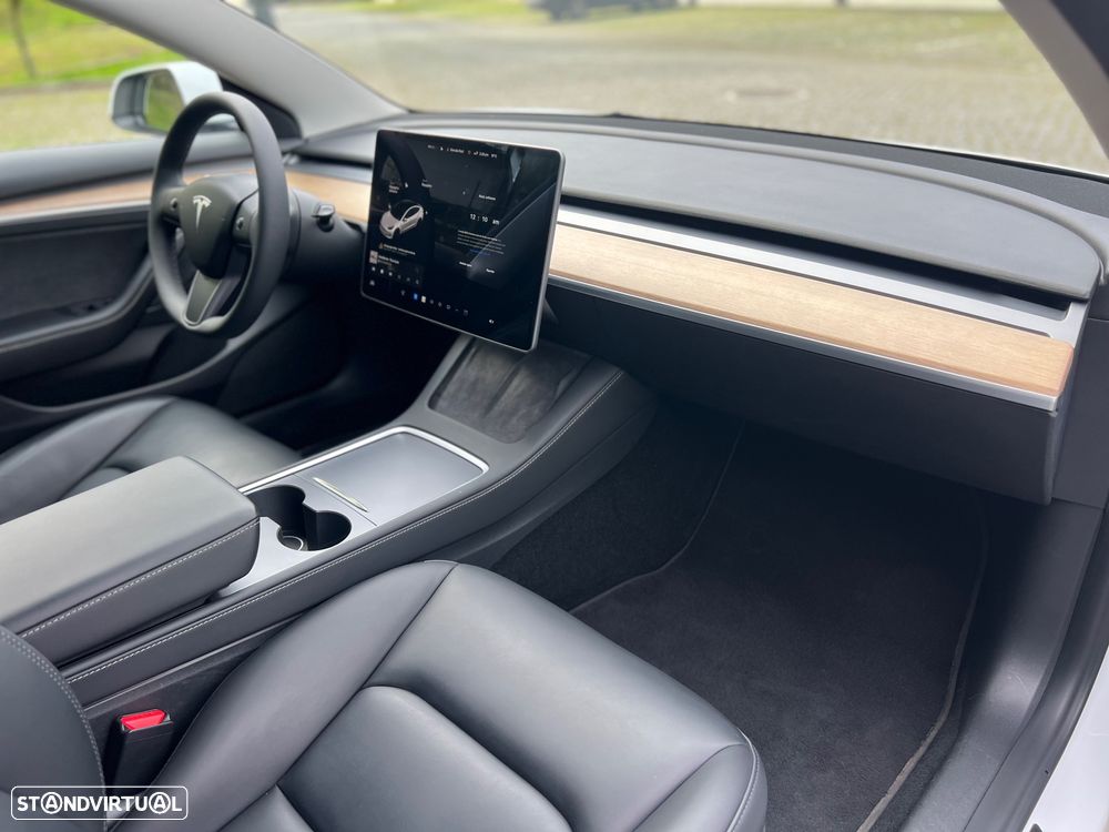 Tesla Model 3 Standard Range Plus RWD - 11