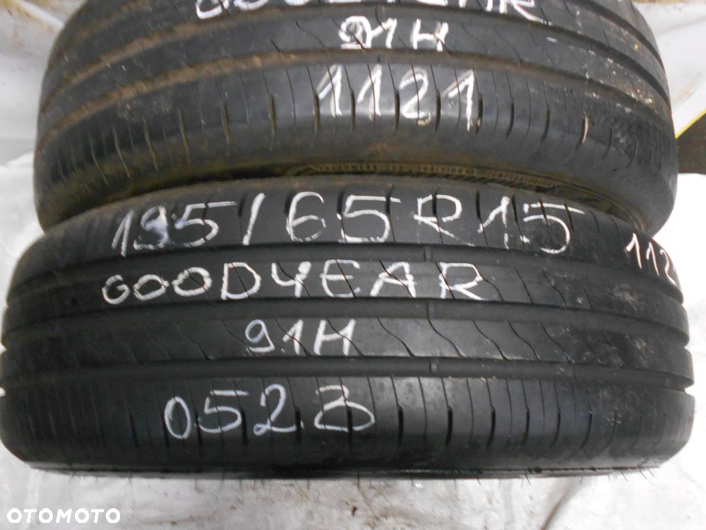 OPONY 195/65R15 GOODYEAR EFFICIENT GRIP PERFORMANCE 2 DOT 0523 / 1121 8MM - 3