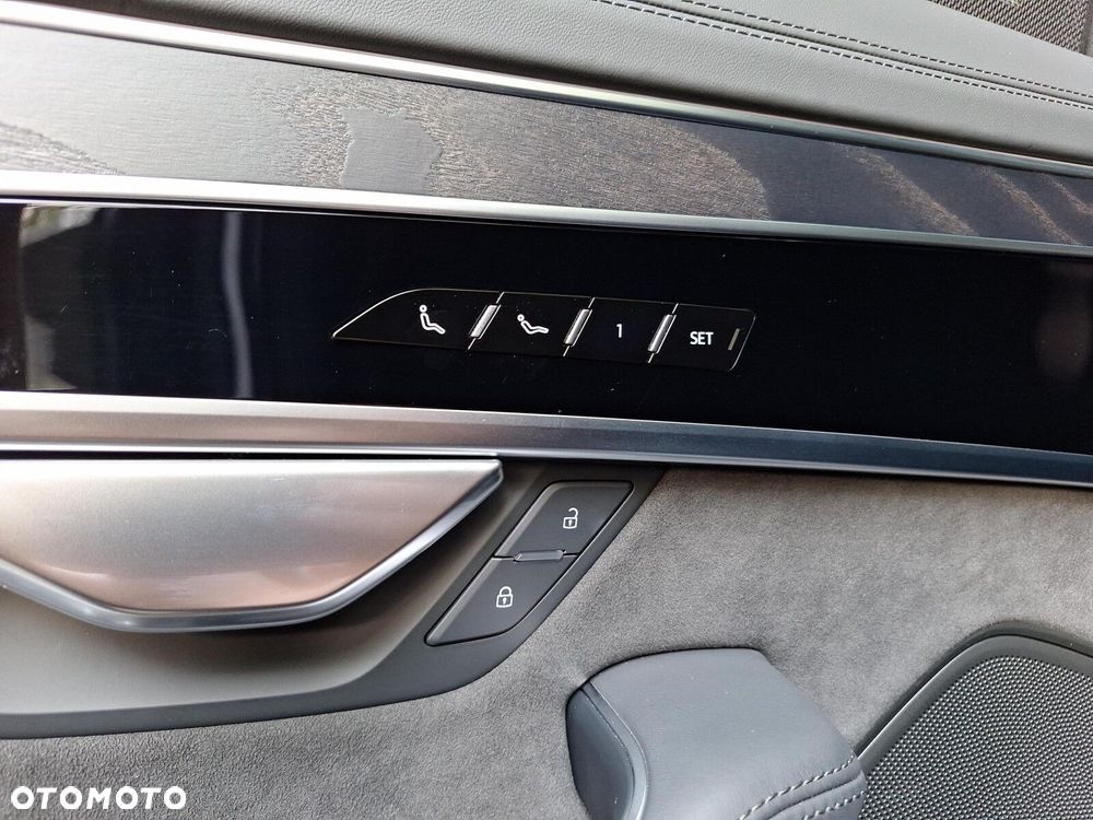 Audi A8 - 22
