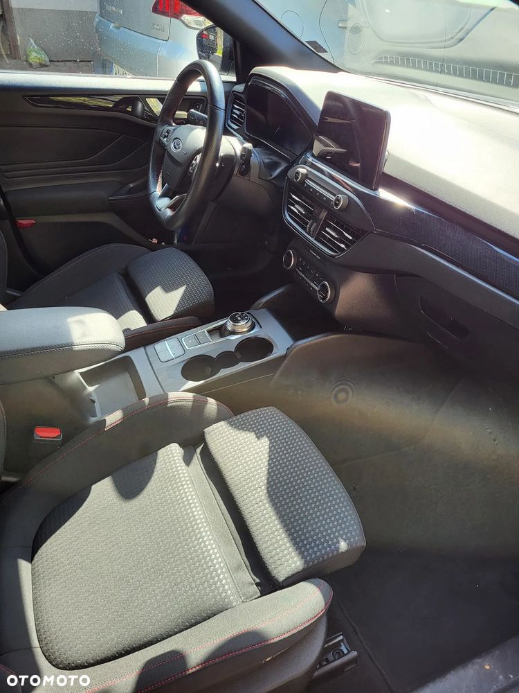 Ford Focus 1.5 EcoBlue Start-Stopp-System ST-LINE - 10