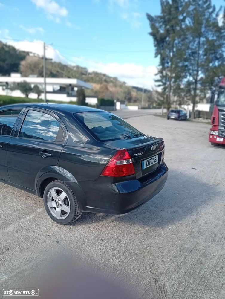 Chevrolet Aveo 1.2 LS - 4