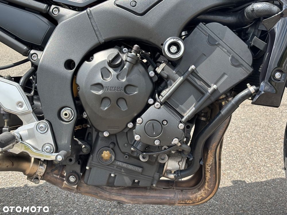 Yamaha FZ - 9