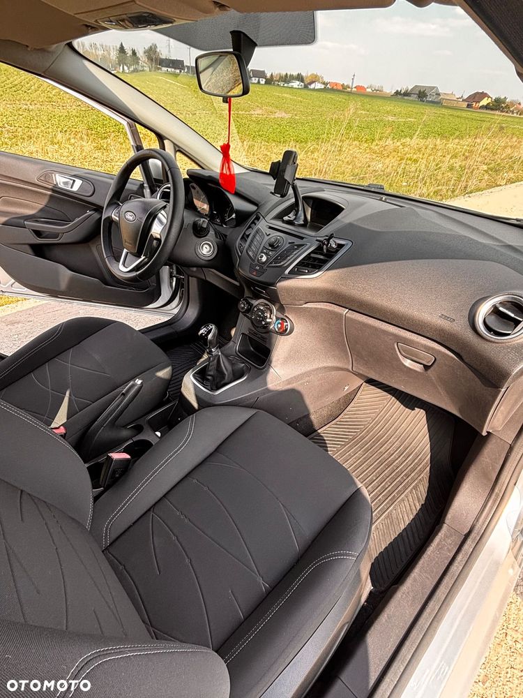Ford Fiesta 1.4 Trend - 19