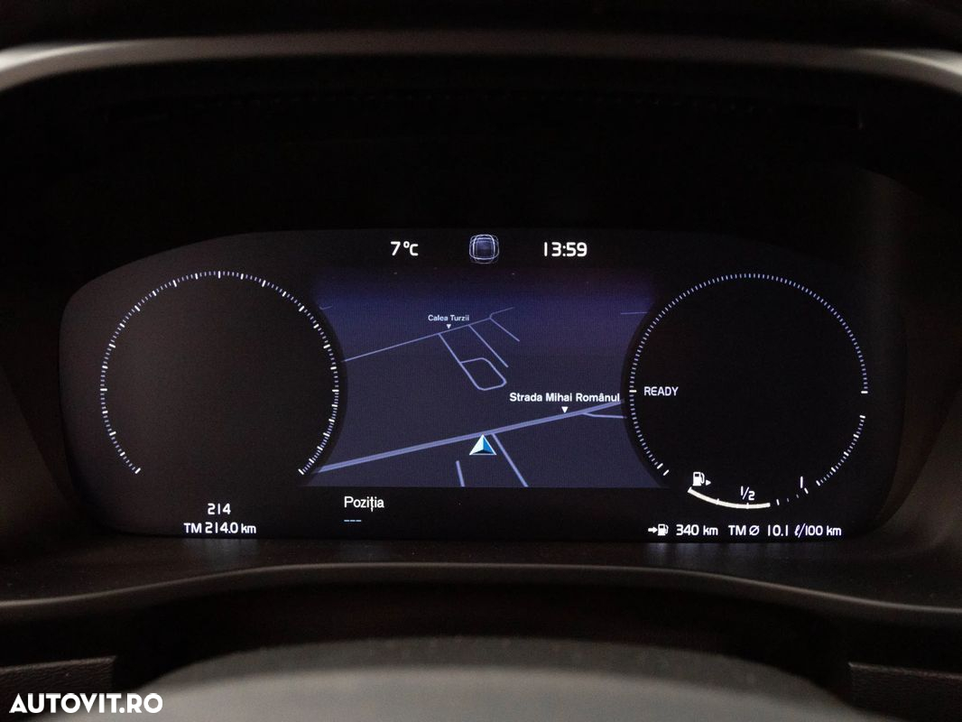 Volvo XC 40 - 11