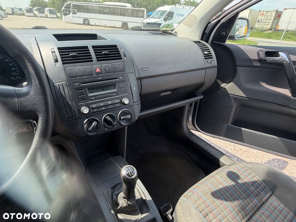 Volkswagen Polo 1.2 12V Comfortline - 10