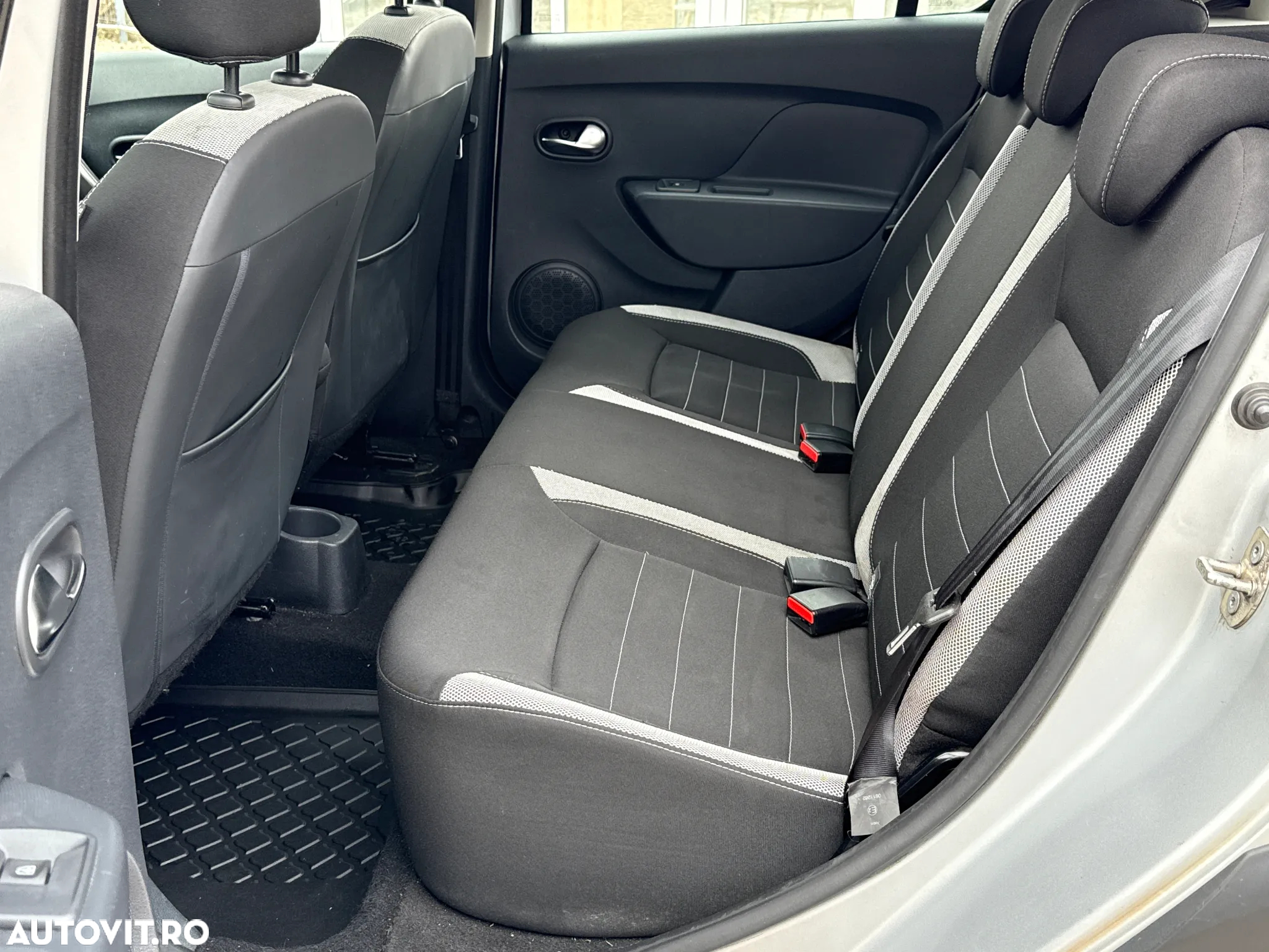 Dacia Sandero 0.9 Stepway - 10