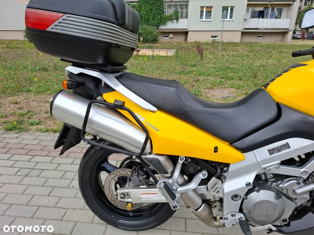 Suzuki V-STROM - 16