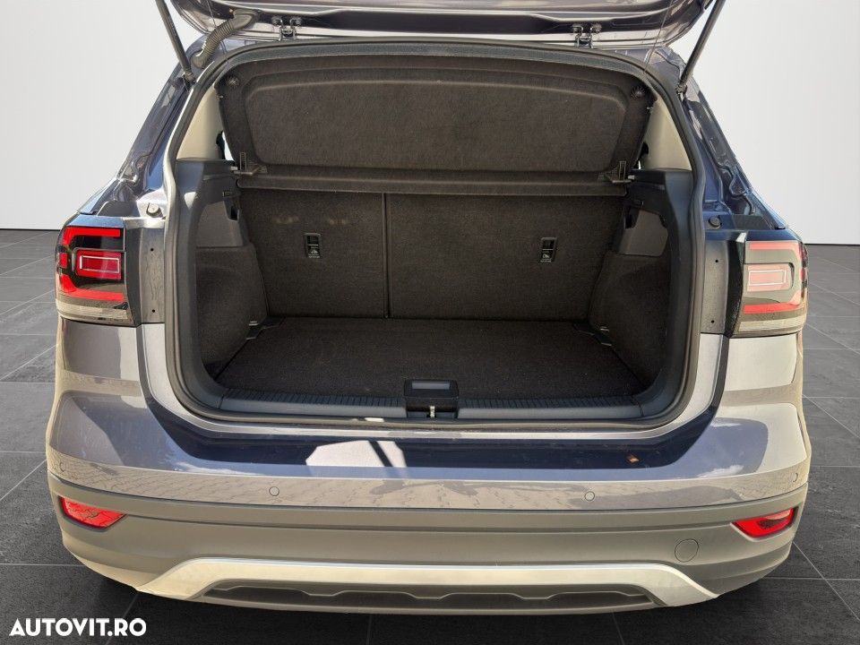 Volkswagen T-Cross - 11